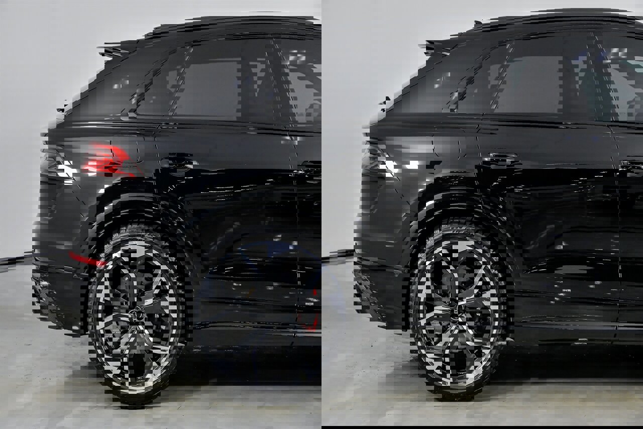 Used 2022 Audi RS Q8 image 13