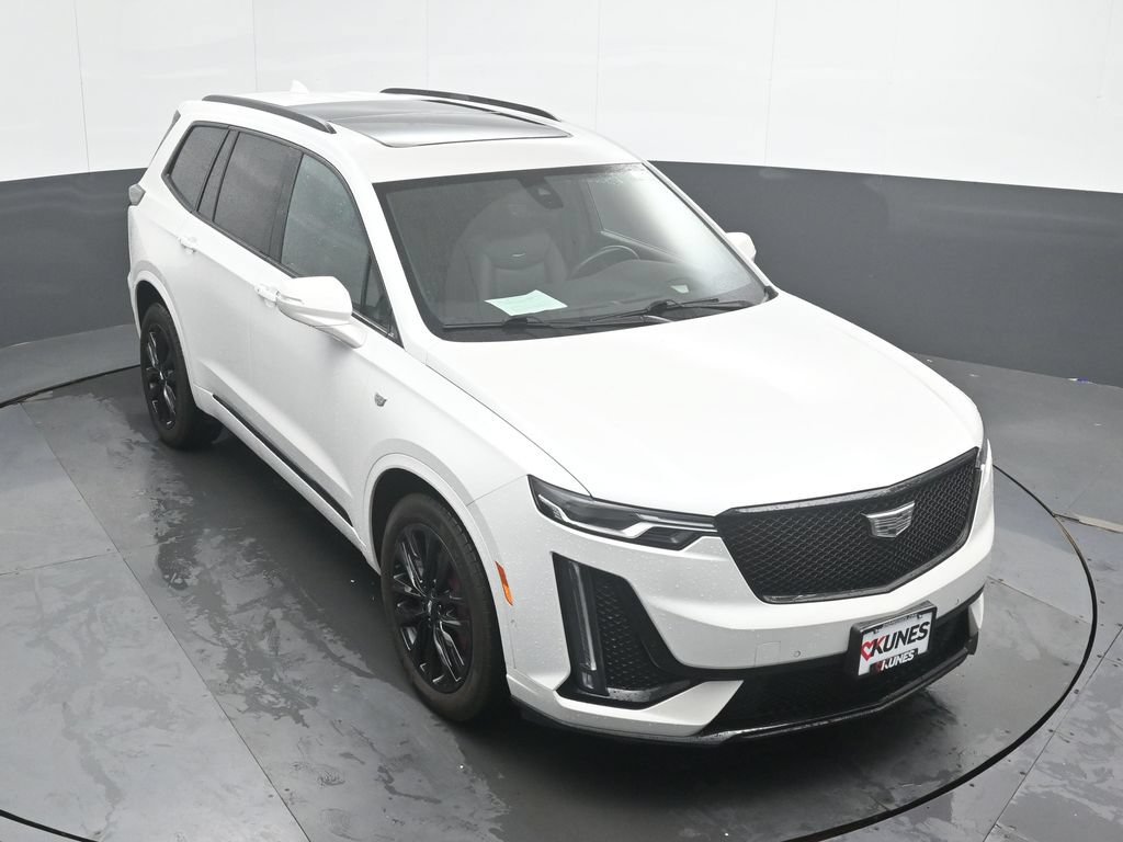 Used 2024 Cadillac XT6 Sport w/ LPO, ONYX Package AWD/4WD image 34