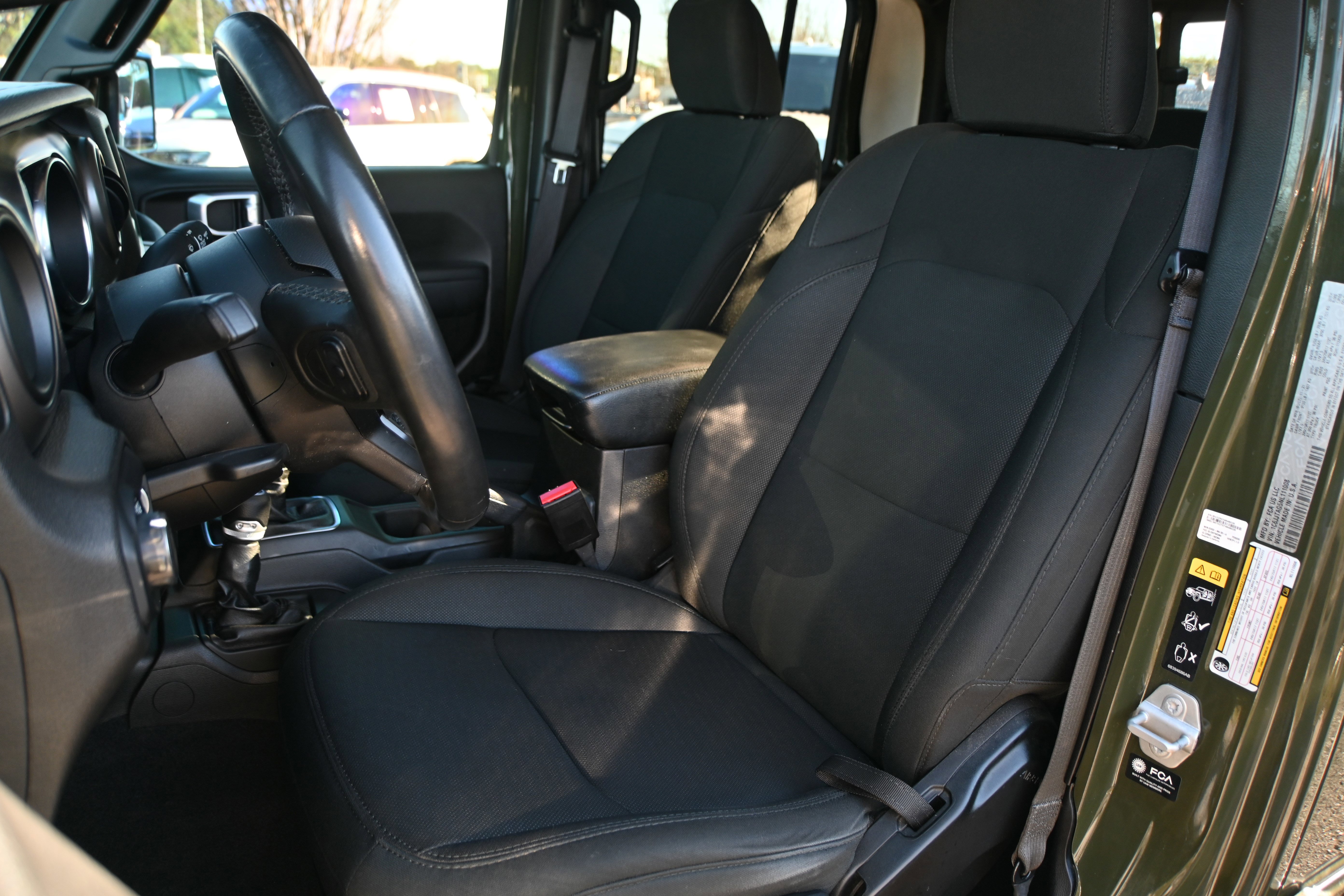 Used 2022 Jeep Gladiator Sport image 7