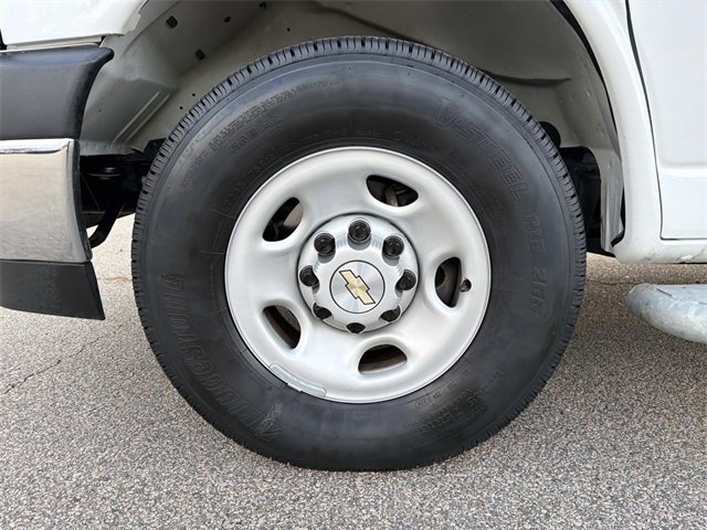 Used 2024 Chevrolet Express 2500 w/ Driver Convenience Package image 9