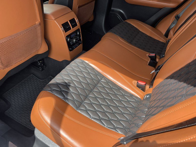 Used 2020 Jaguar F-PACE SVR image 12