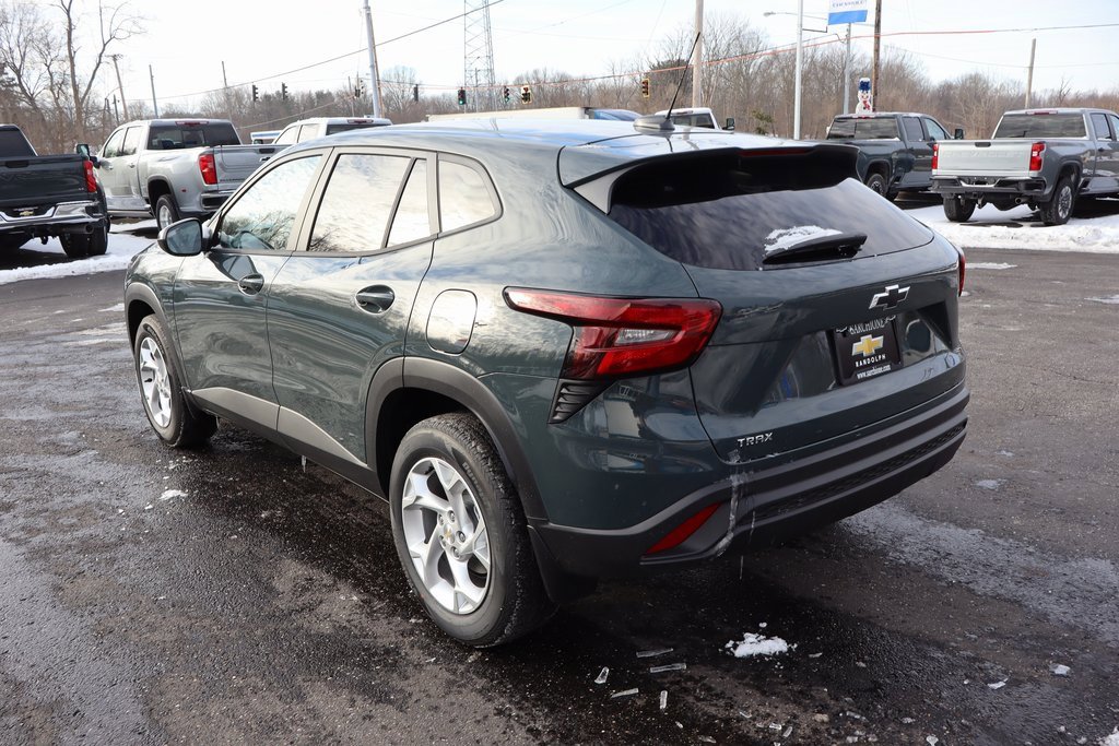 New 2026 Chevrolet Trax LS w/ LS Convenience Package image 26