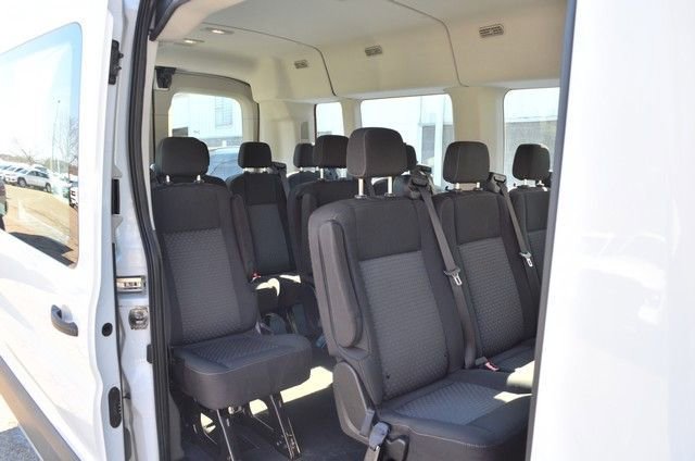 Used 2022 Ford Transit 350 XLT image 31
