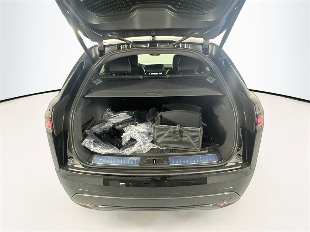 New 2026 Land Rover Range Rover Velar Dynamic SE image 26