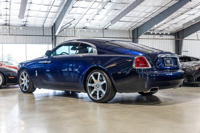 Used 2017 Rolls-Royce Wraith RWD image 4