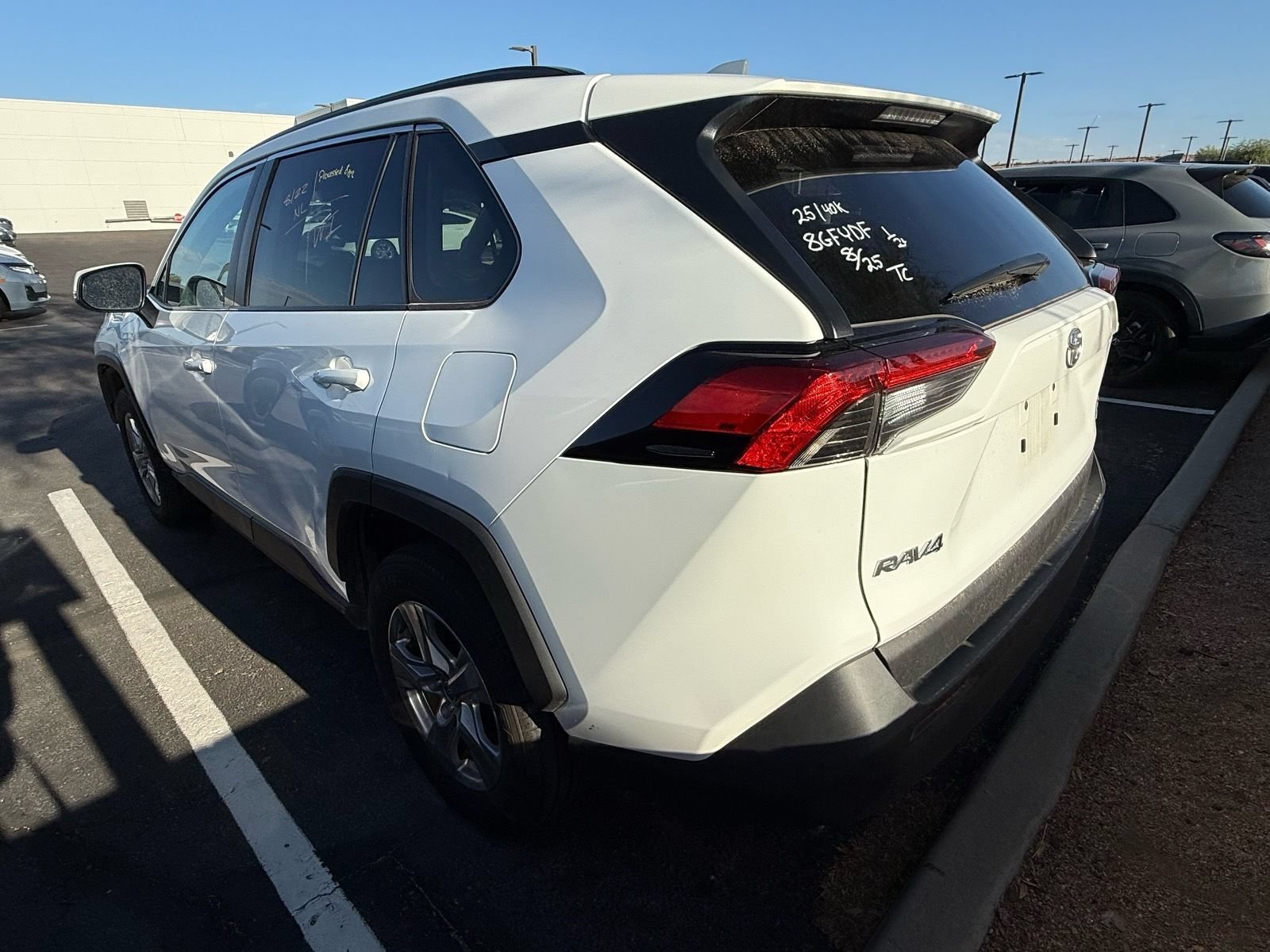 Used 2025 Toyota RAV4 XLE AWD/4WD image 3