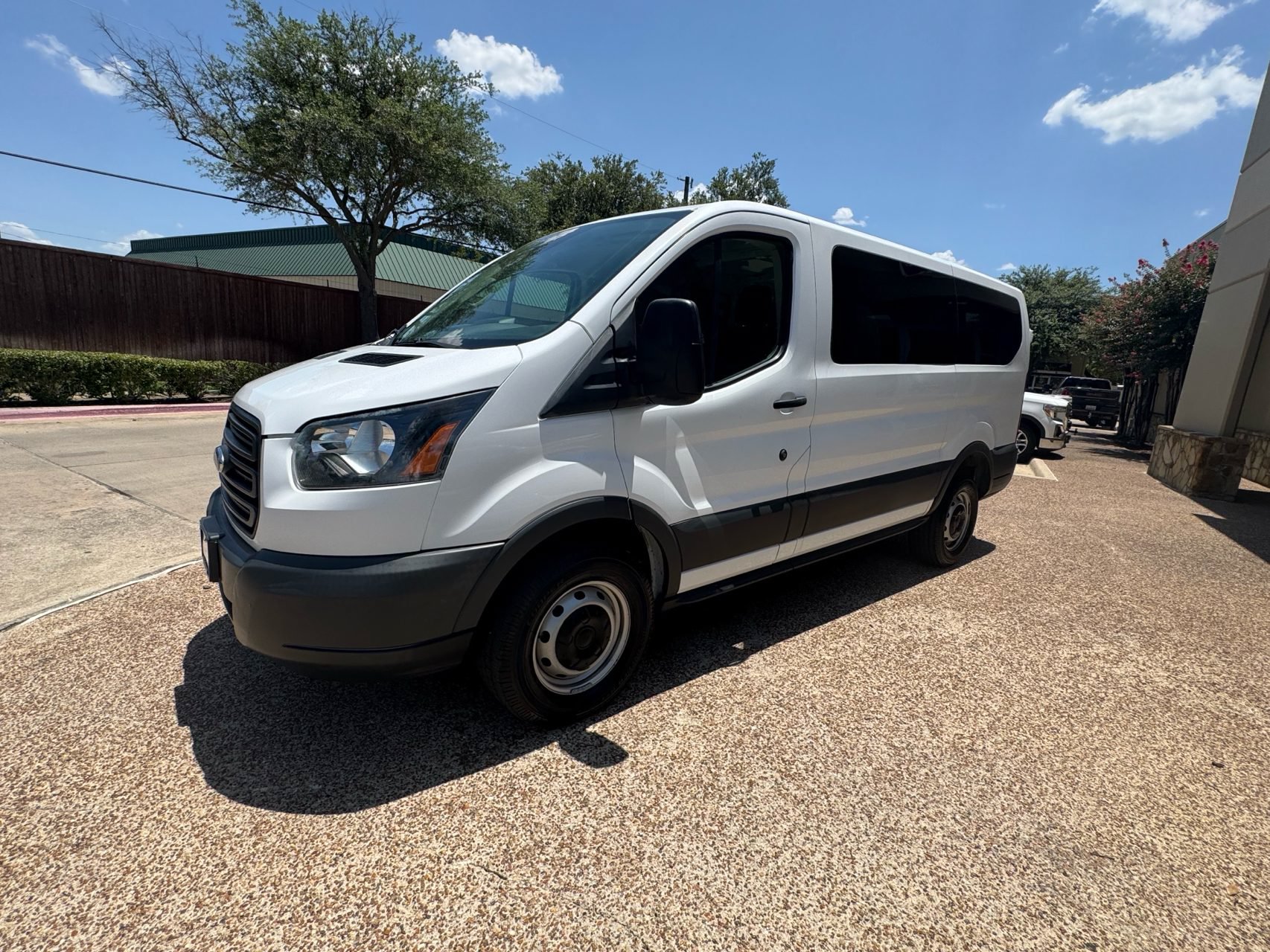 Used 2018 Ford Transit 250 130 Low Roof RWD image 12