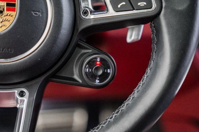 Used 2021 Porsche Cayenne Turbo image 25