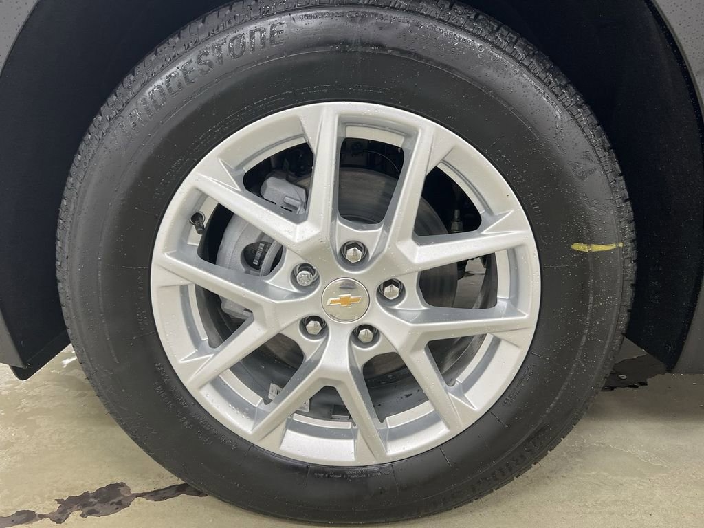 Used 2023 Chevrolet Equinox LS image 25