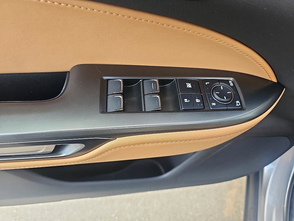 Used 2022 Lexus NX 350h NX 350h Premium image 13