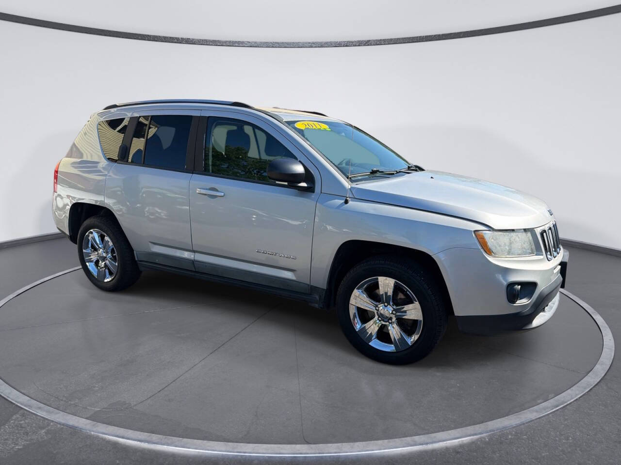 Used 2011 Jeep Compass Latitude AWD/4WD image 5