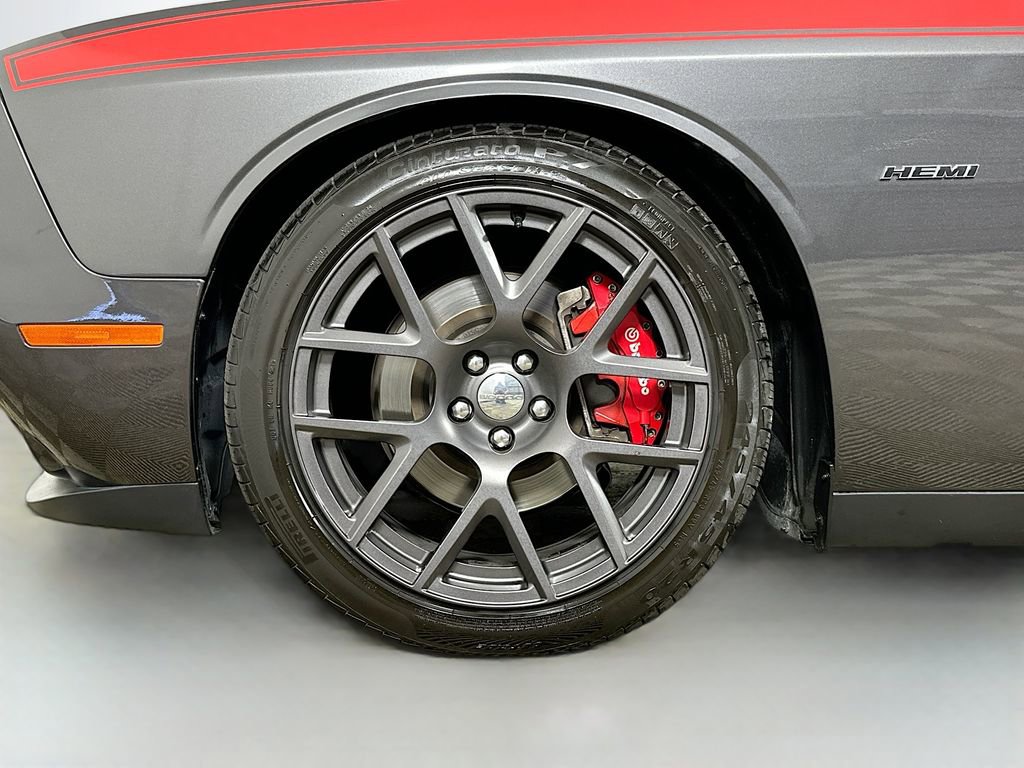 Used 2016 Dodge Challenger R/T Plus RWD image 39
