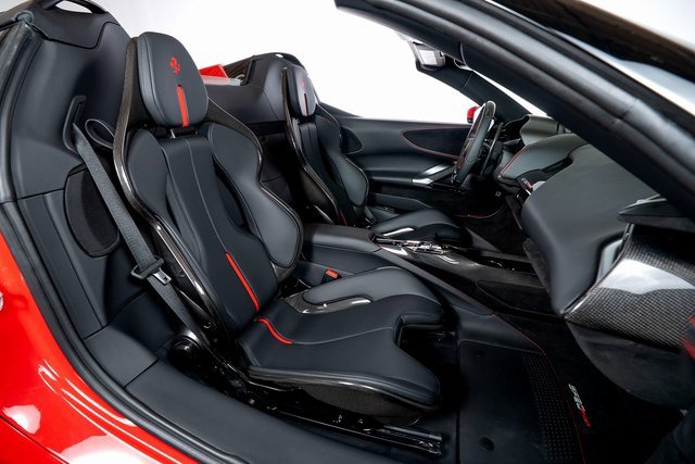 Used 2024 Ferrari SF90 Spider image 48