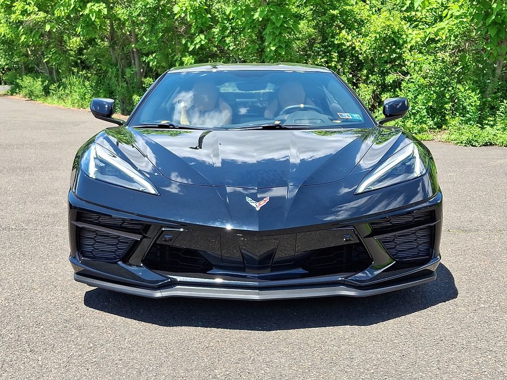 Used 2022 Chevrolet Corvette Stingray Premium Cpe w/ Z51 Performance Package RWD video 2