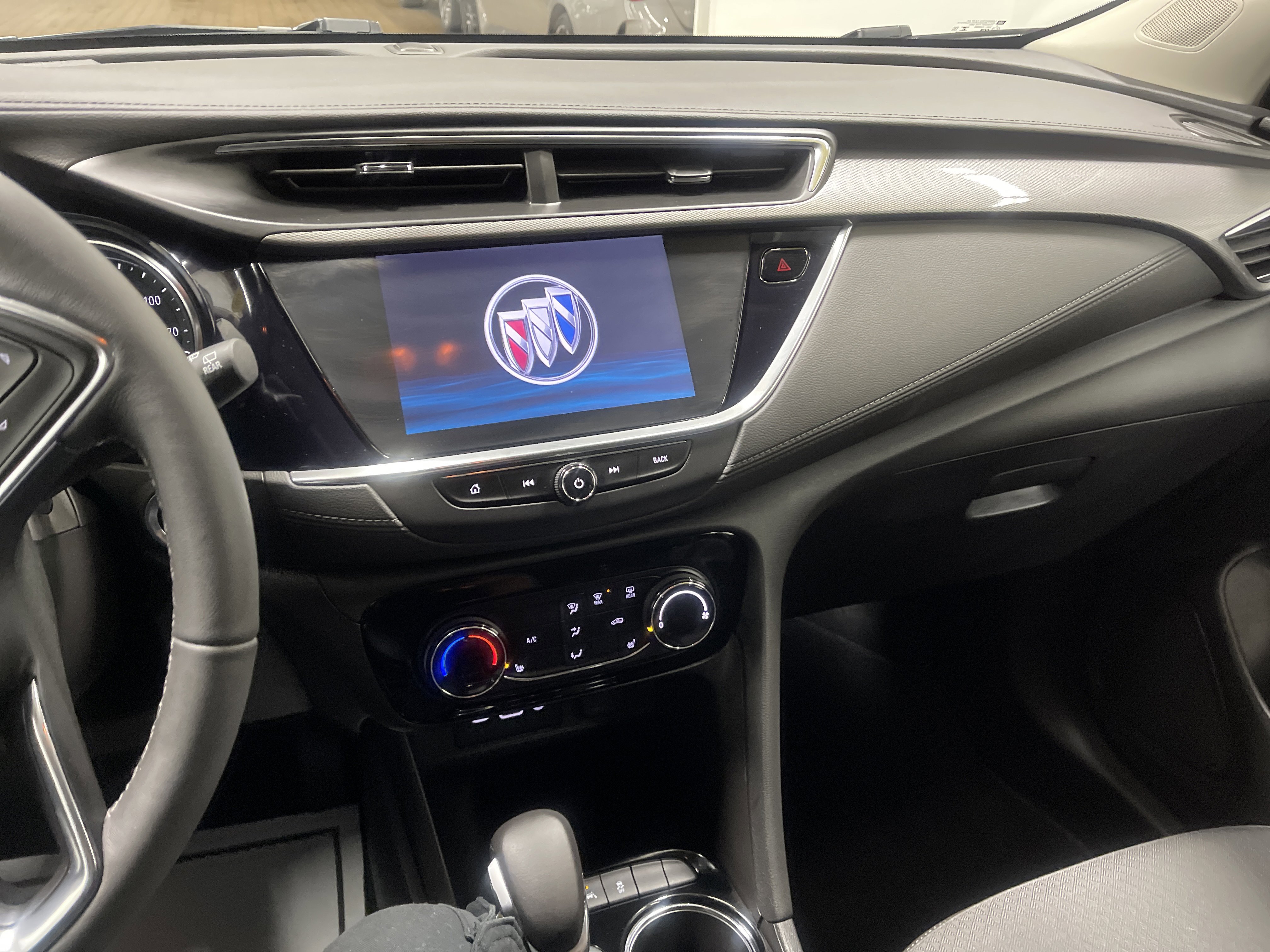 Used 2023 Buick Encore GX Preferred w/ Cold Weather Comfort Package FWD image 29