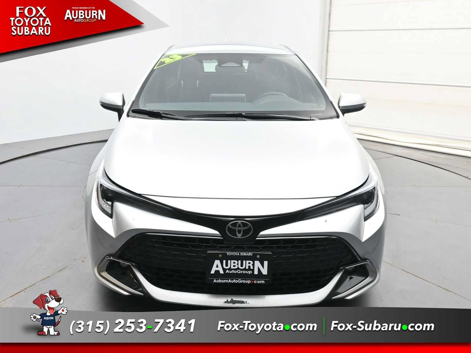 Used 2023 Toyota Corolla XSE FWD image 3