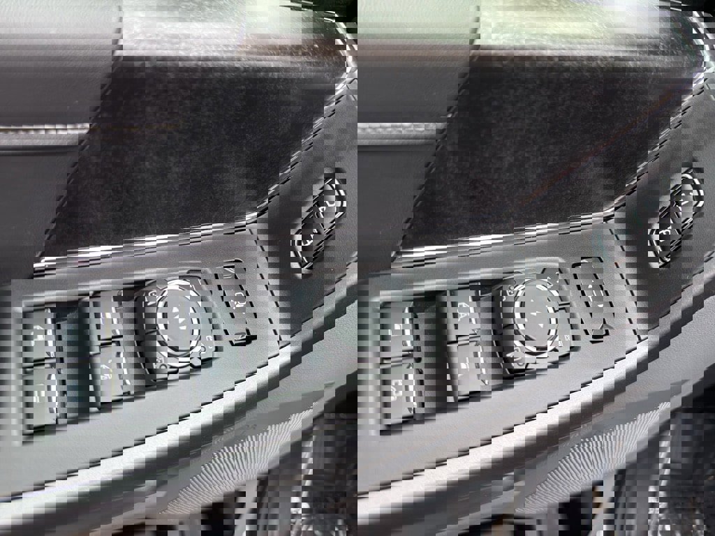 New 2026 Ford F250 XLT w/ XLT Premium Package image 15