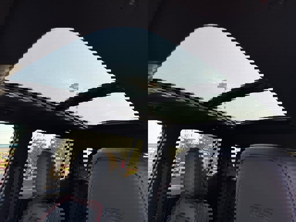 New 2026 Chevrolet Equinox RS w/ LPO, Floor Liner Package image 4