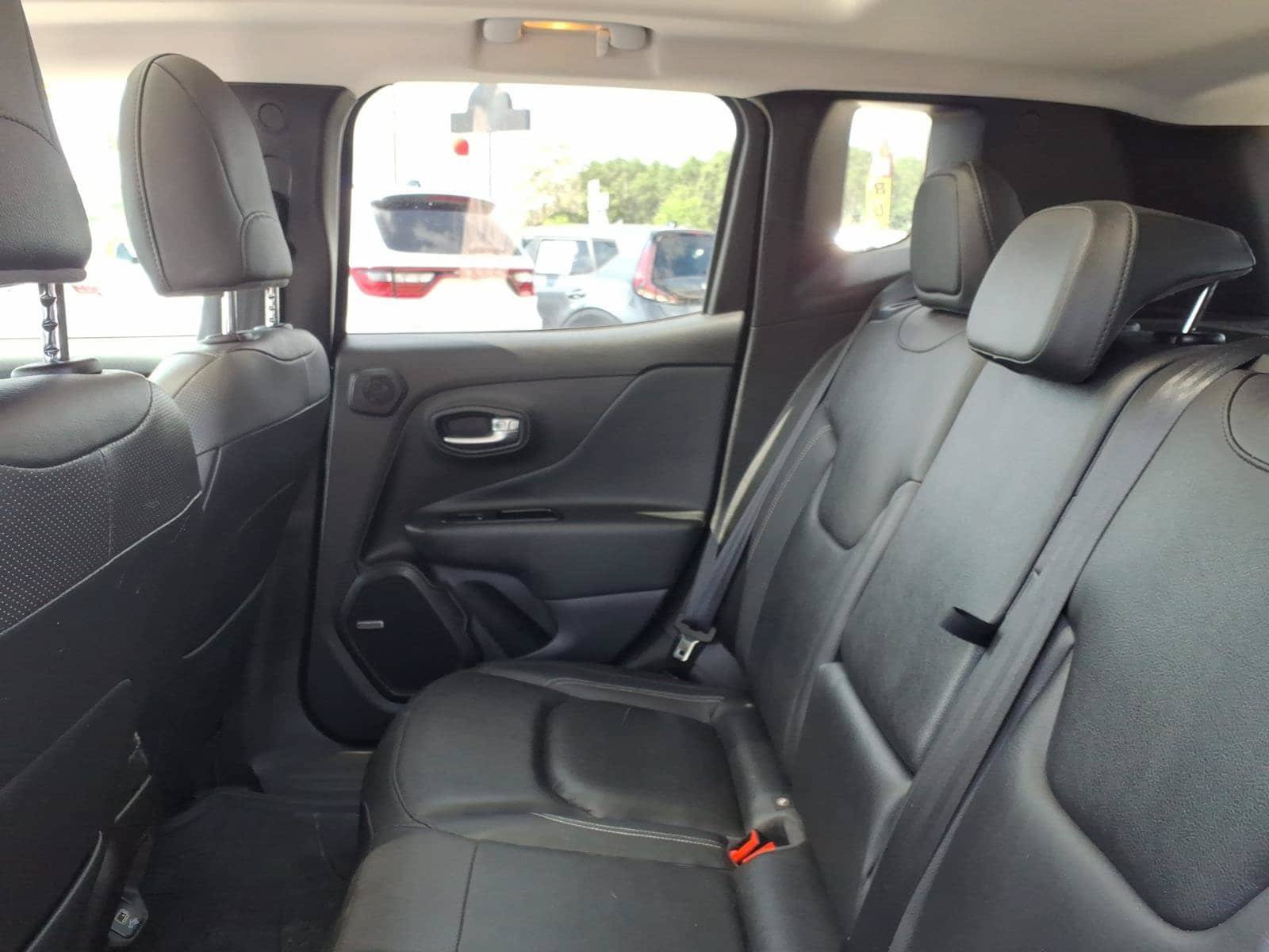 Used 2021 Jeep Renegade Limited w/ Sun & Sound Group AWD/4WD image 9