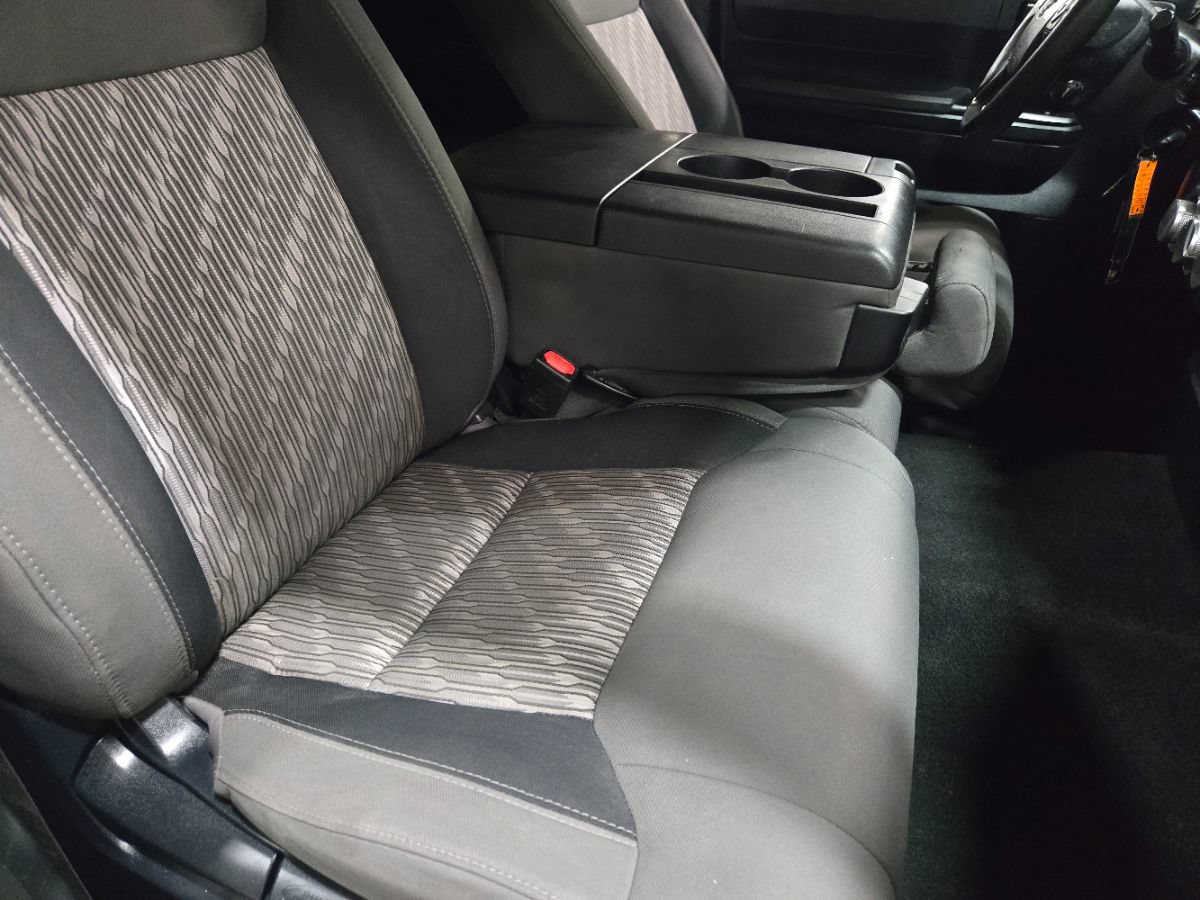 Used 2018 Toyota Tundra SR RWD image 27
