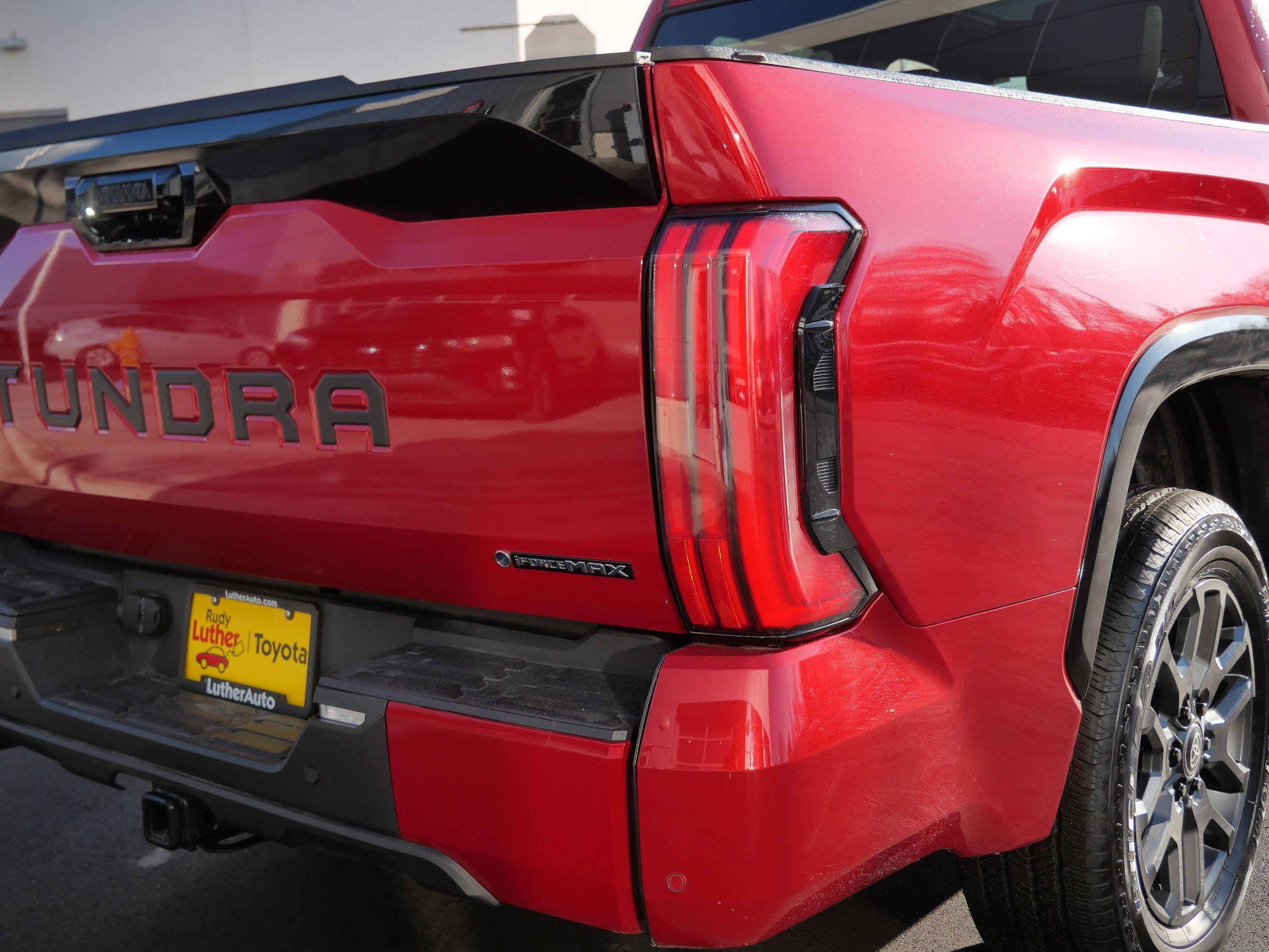 Used 2025 Toyota Tundra Platinum image 17