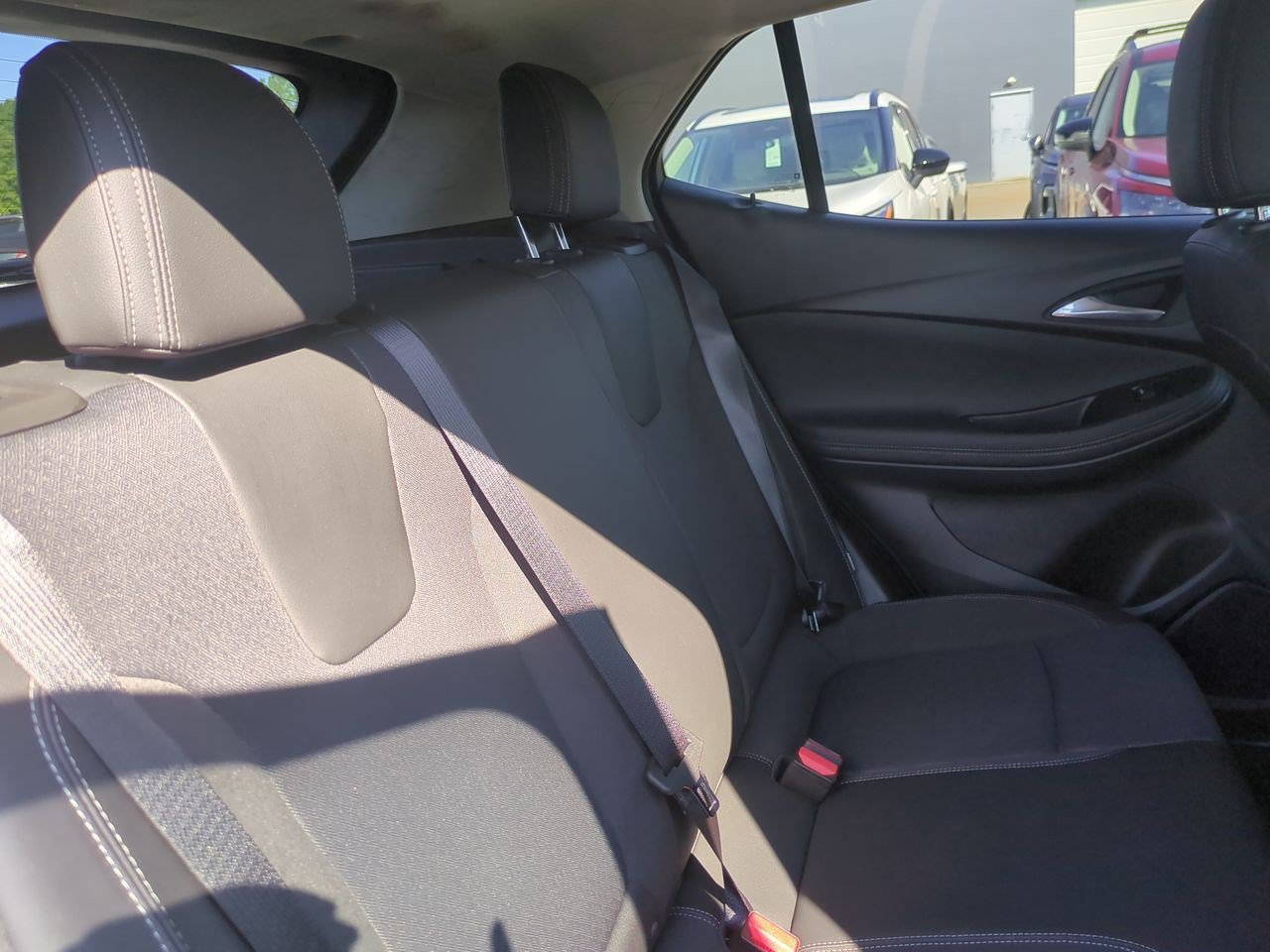 Used 2022 Buick Encore GX Preferred w/ Sport Touring Package FWD image 36