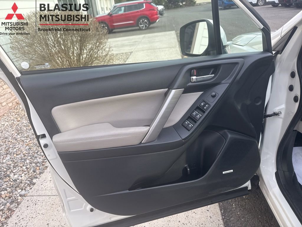 Used 2017 Subaru Forester 2.5i Limited AWD/4WD image 14