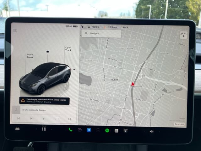 Used 2022 Tesla Model Y Long Range image 24