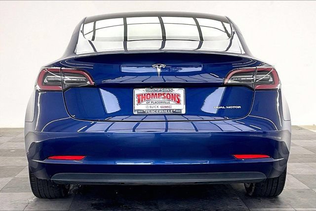 Used 2022 Tesla Model 3 Long Range AWD/4WD image 3