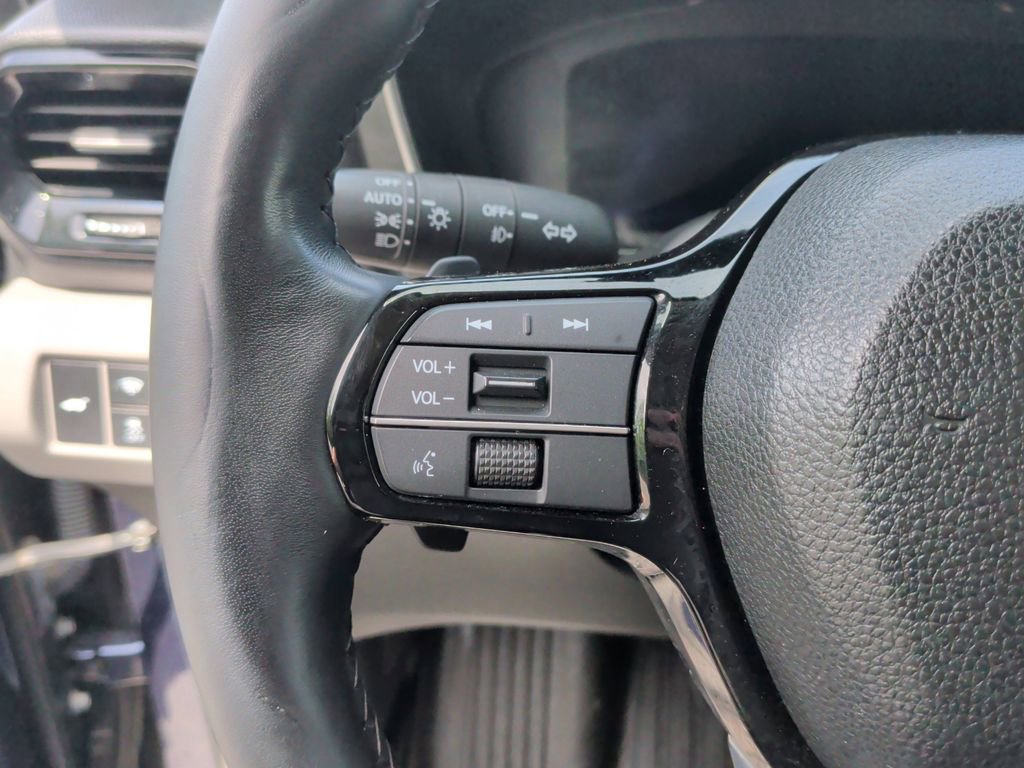 Used 2023 Honda Pilot Elite image 21