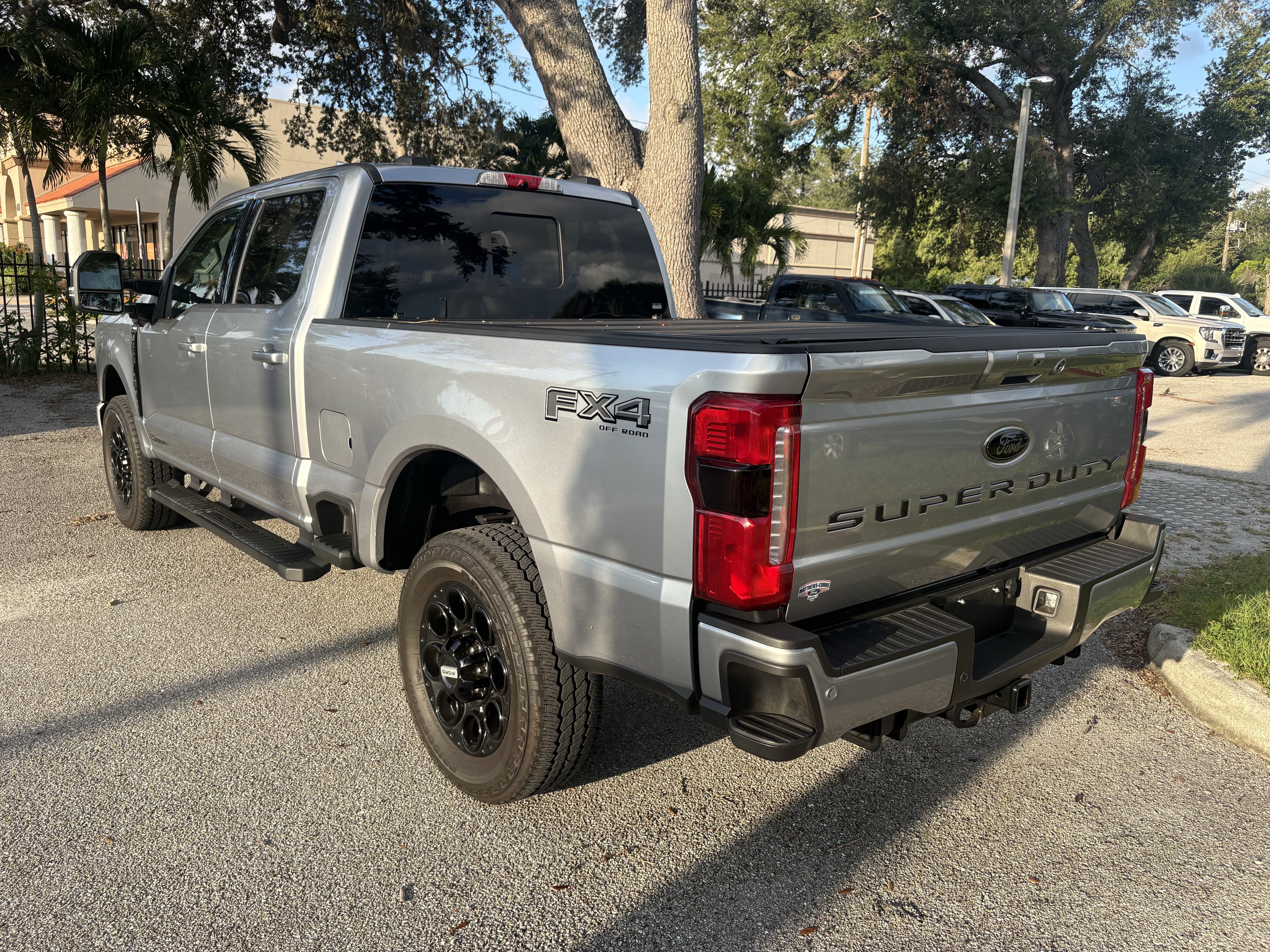 Used 2024 Ford F350 Lariat w/ Black Appearance Package AWD/4WD image 5