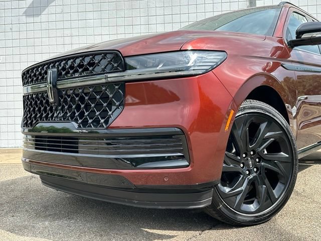 New 2027 Lincoln Navigator Reserve w/ Jet Appearance Package AWD/4WD image 31