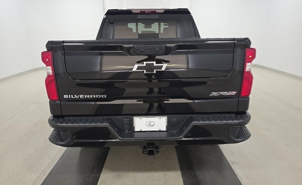Used 2024 Chevrolet Silverado 1500 ZR2 w/ Technology Package AWD/4WD image 5