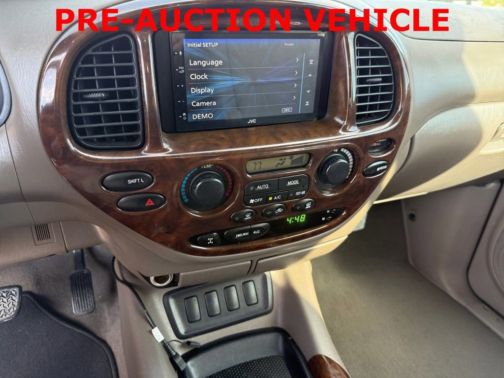 Used 2007 Toyota Sequoia SR5 AWD/4WD image 17