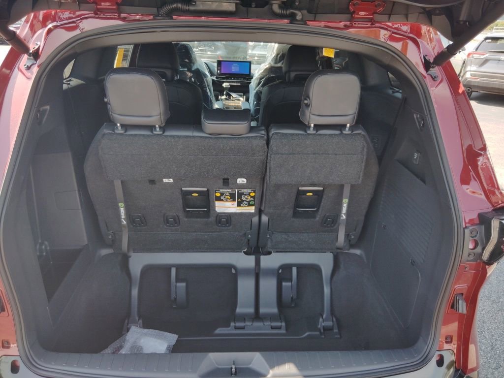 New 2026 Toyota Sienna Platinum AWD/4WD image 14