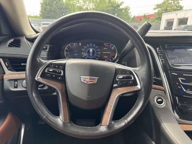 Used 2020 Cadillac Escalade Luxury AWD/4WD image 21
