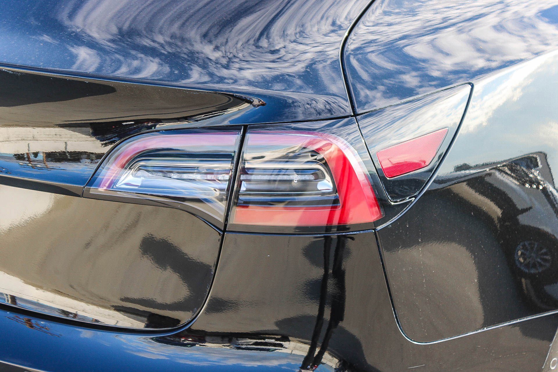 Used 2020 Tesla Model 3 Long Range image 10