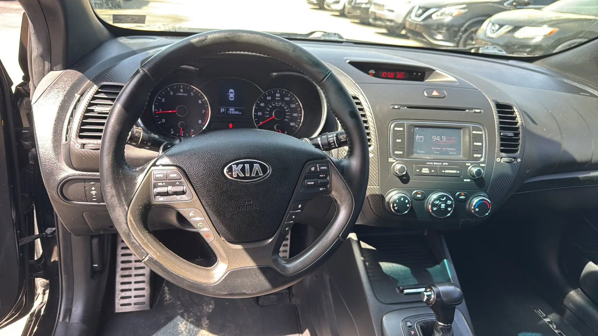 Used 2015 Kia Forte Koup SX image 9