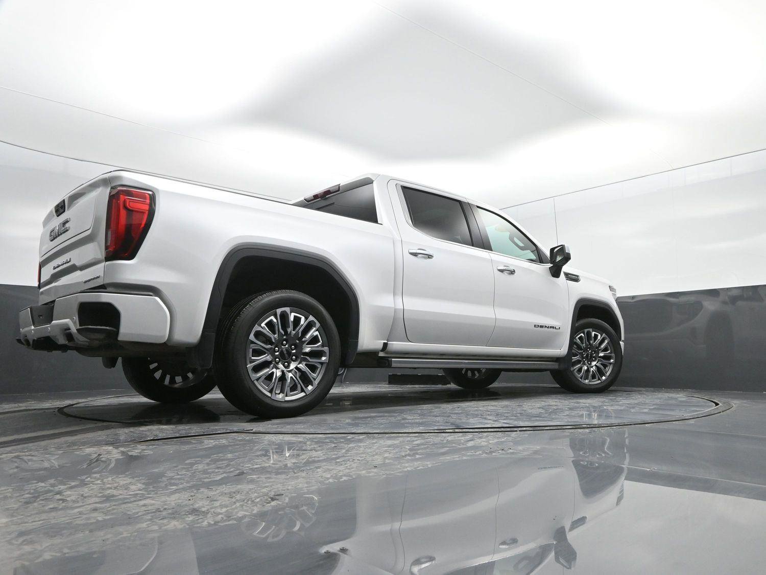 Used 2024 GMC Sierra 1500 Denali Ultimate image 39