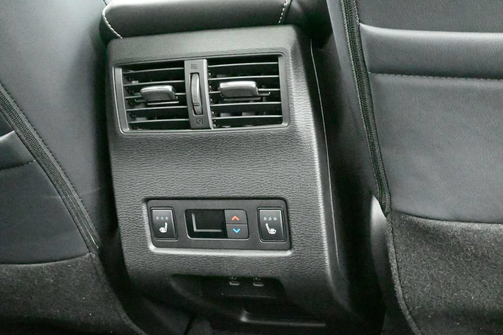 New 2026 Mitsubishi Outlander SEL FWD image 43