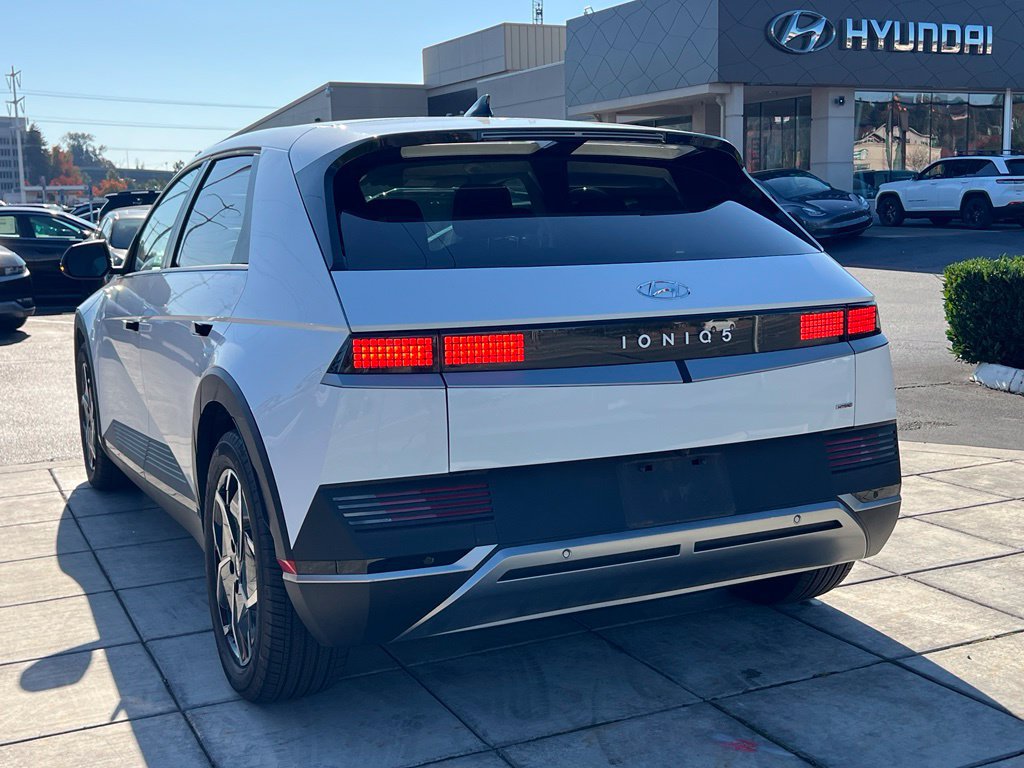 Certified 2024 Hyundai Ioniq 5 SE AWD/4WD image 9
