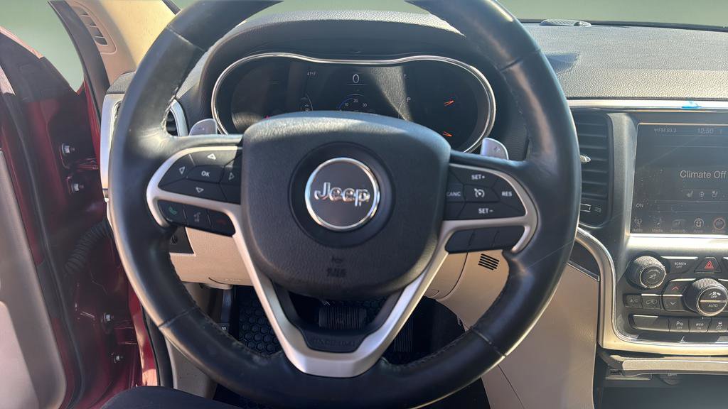 Used 2015 Jeep Grand Cherokee Limited w/ Luxury Group II image 17