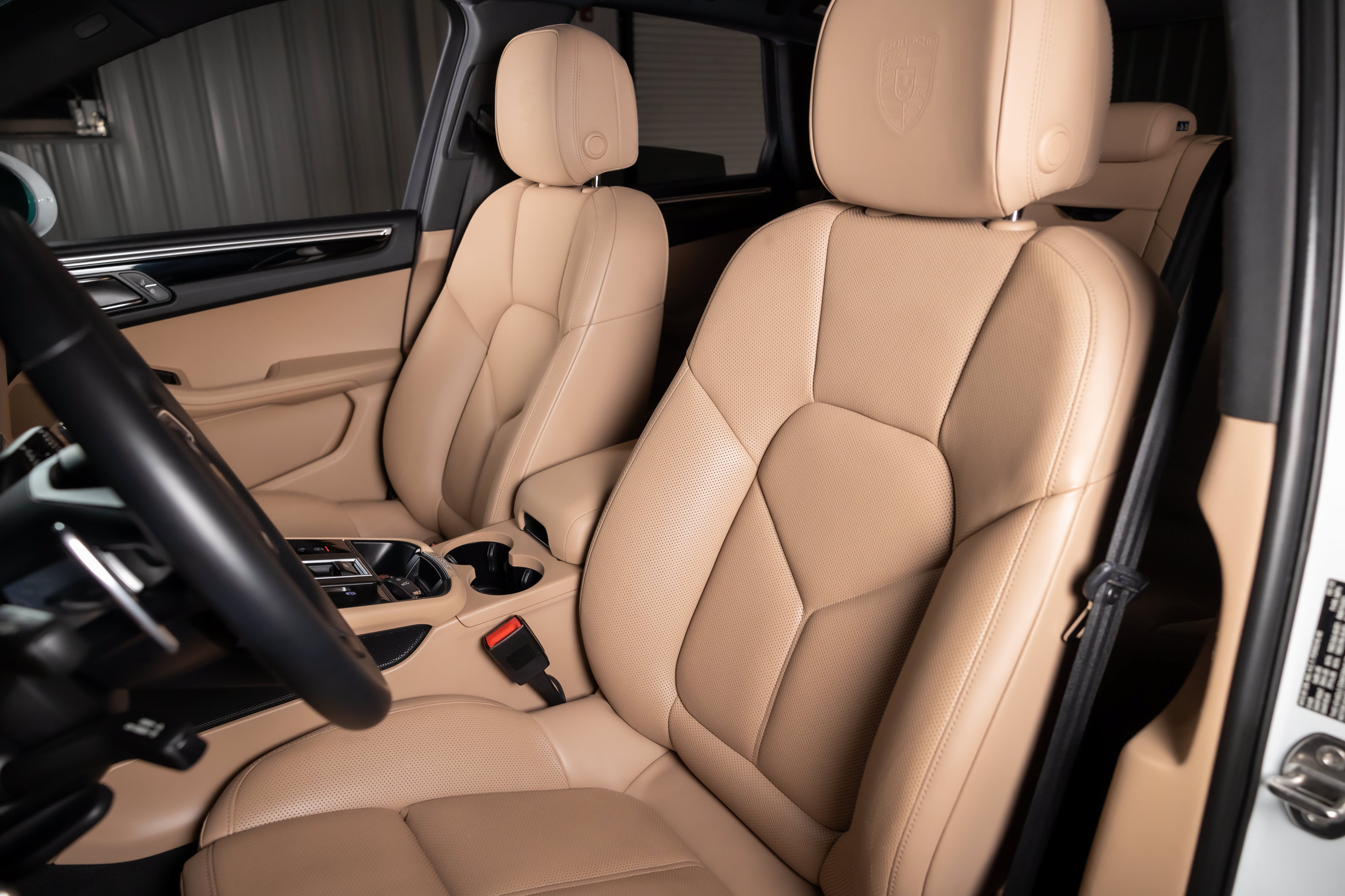 Used 2022 Porsche Macan S AWD/4WD image 5