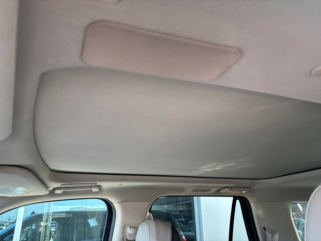 Used 2024 Lincoln Navigator L Reserve AWD/4WD image 4