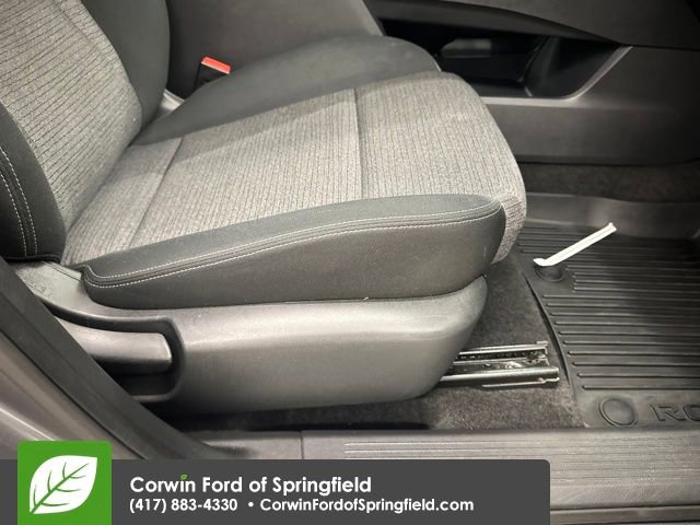 Used 2021 Nissan Rogue S image 11