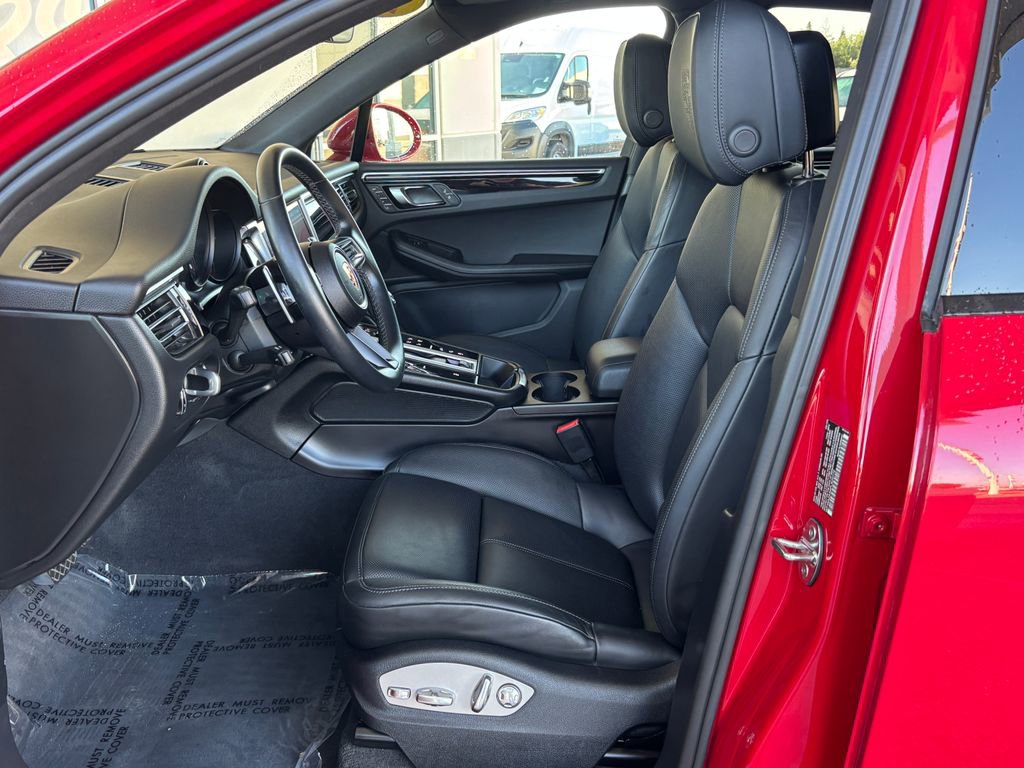 Used 2023 Porsche Macan image 20