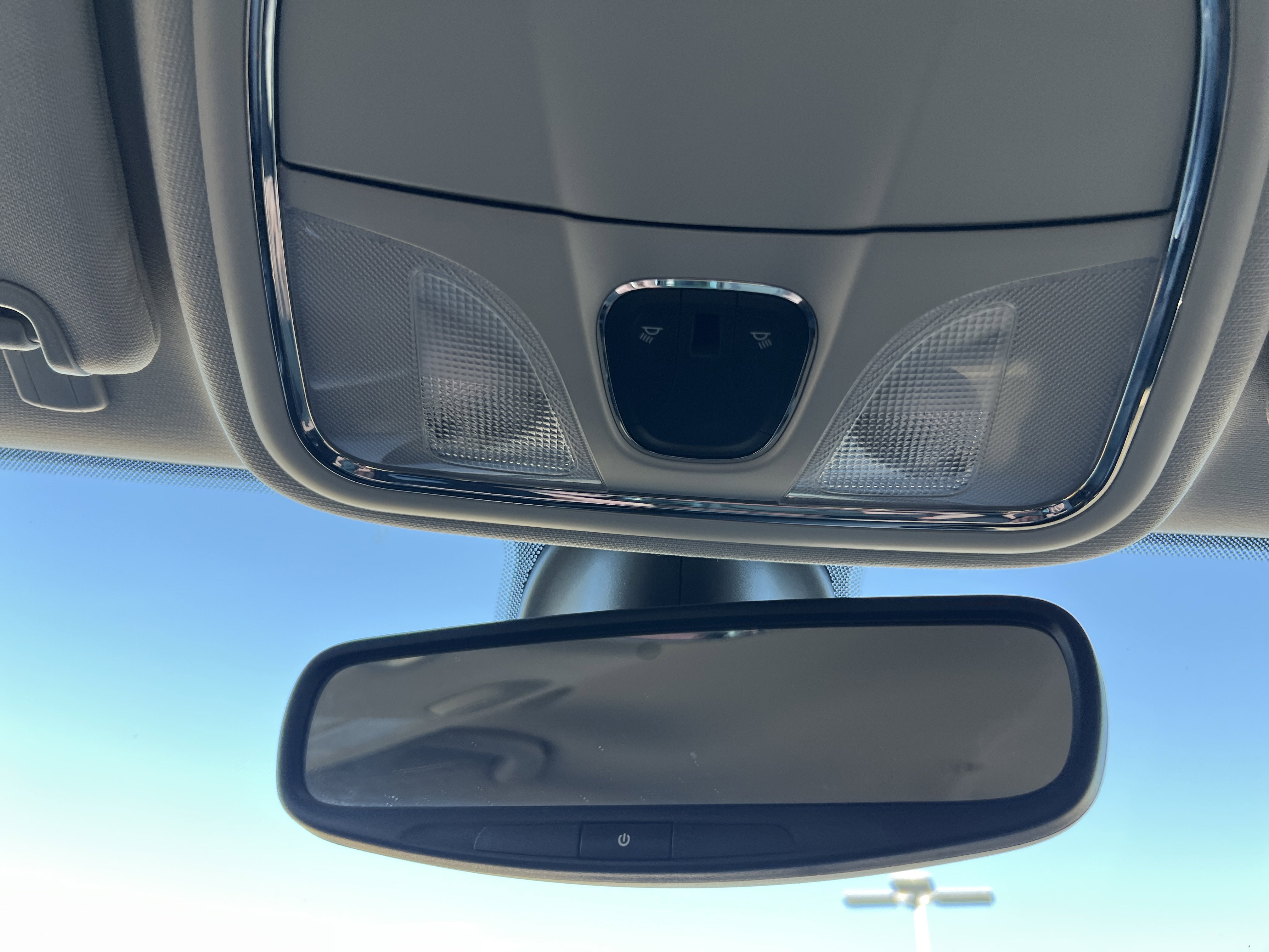 Used 2020 Jeep Cherokee Limited image 32