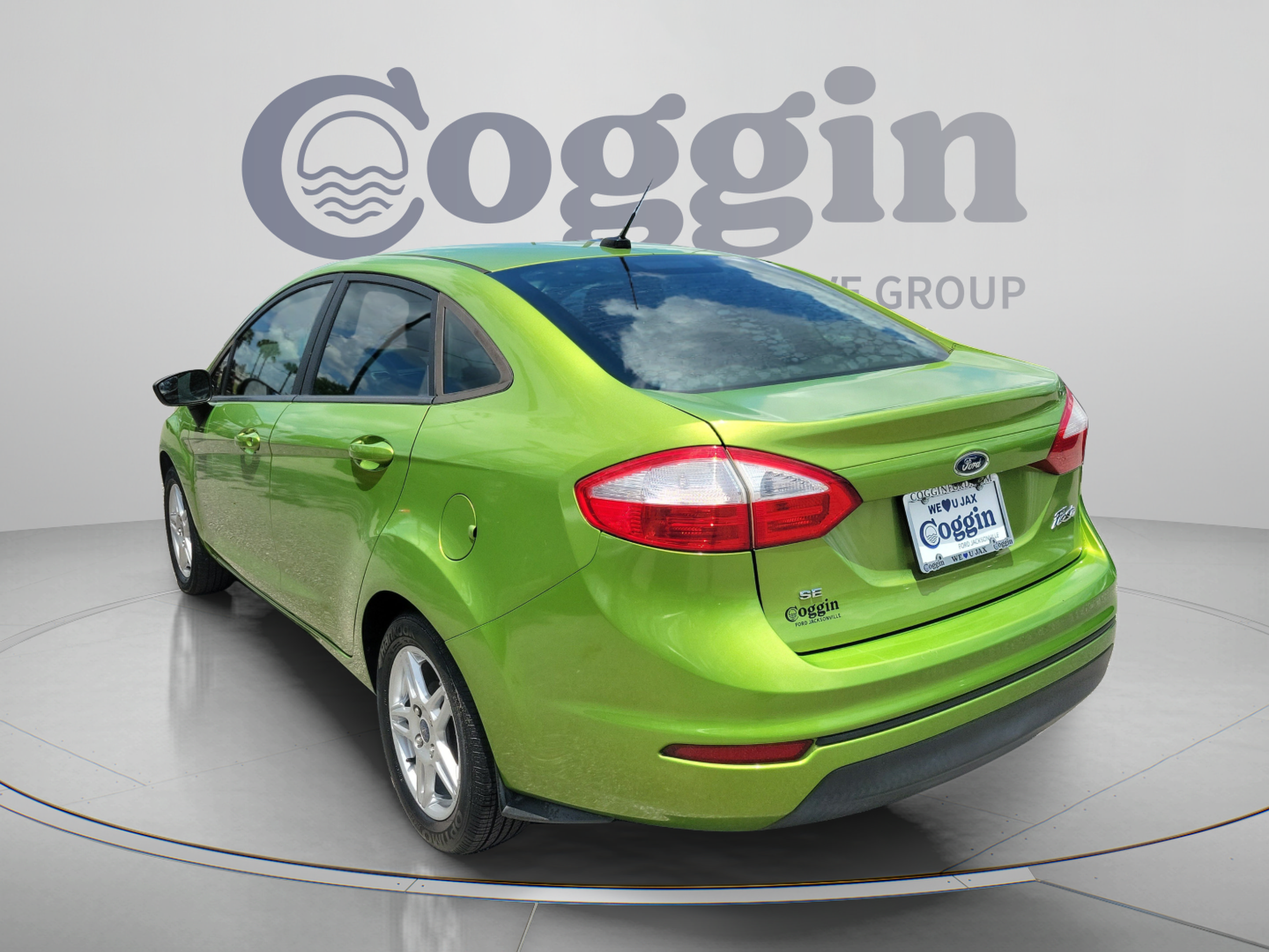 Used 2019 Ford Fiesta SE FWD image 2