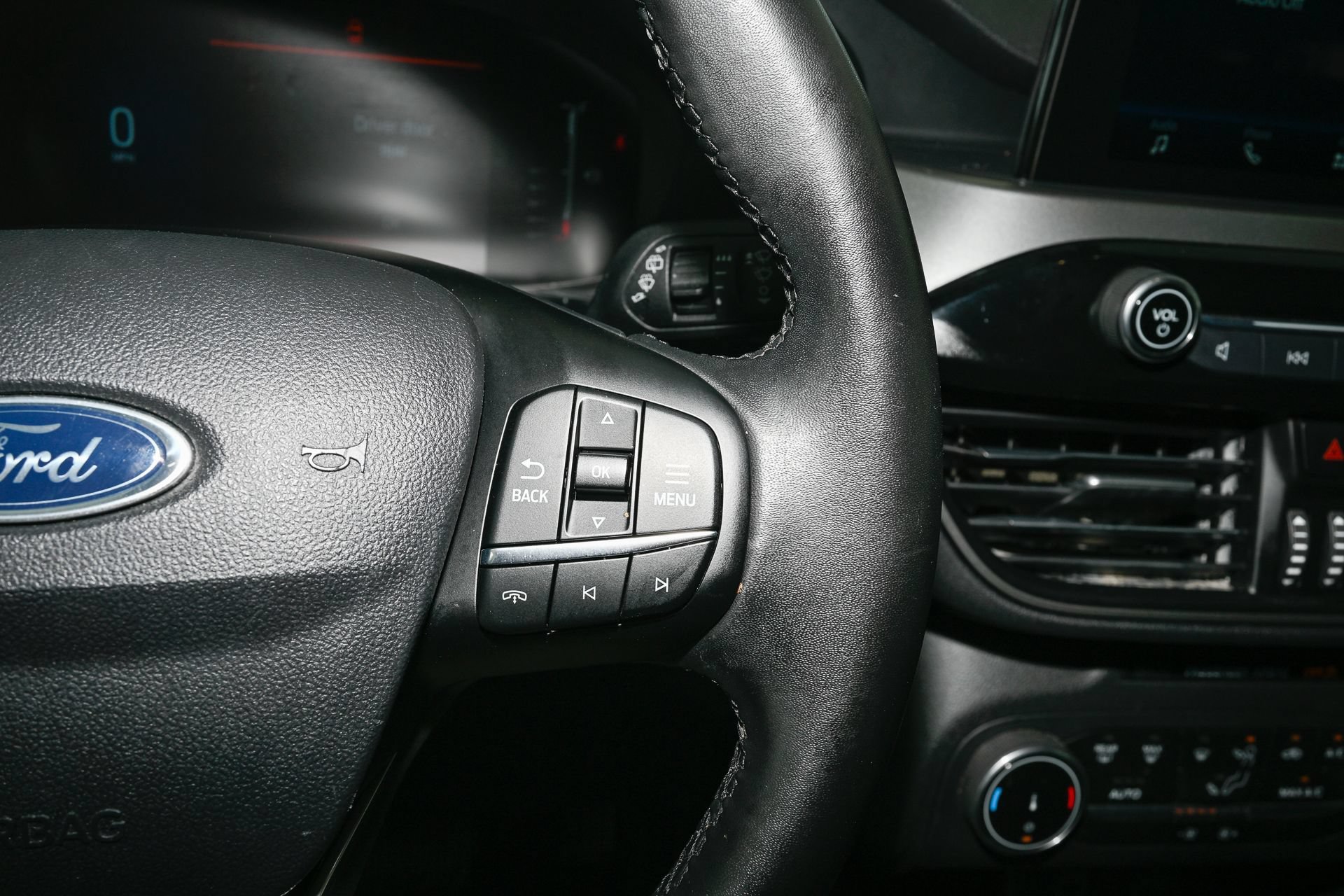Used 2024 Ford Escape Active FWD image 30