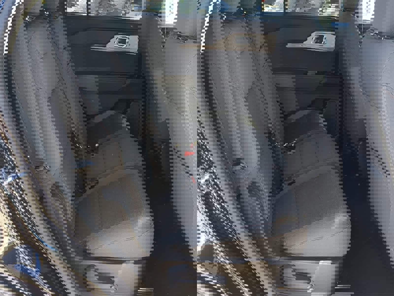 Used 2025 Ford Explorer Active image 27